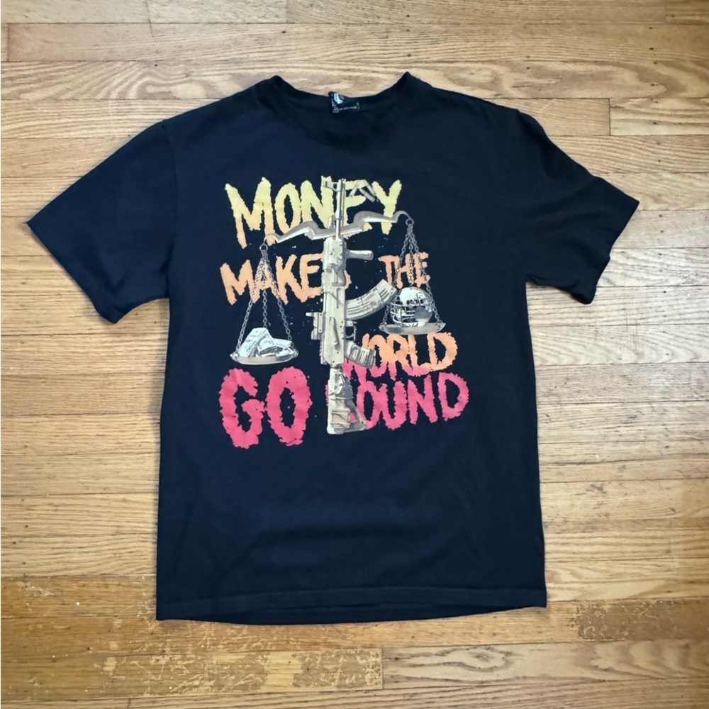 Men’s Black Graphic Tee with Vibrant Text Design Size M